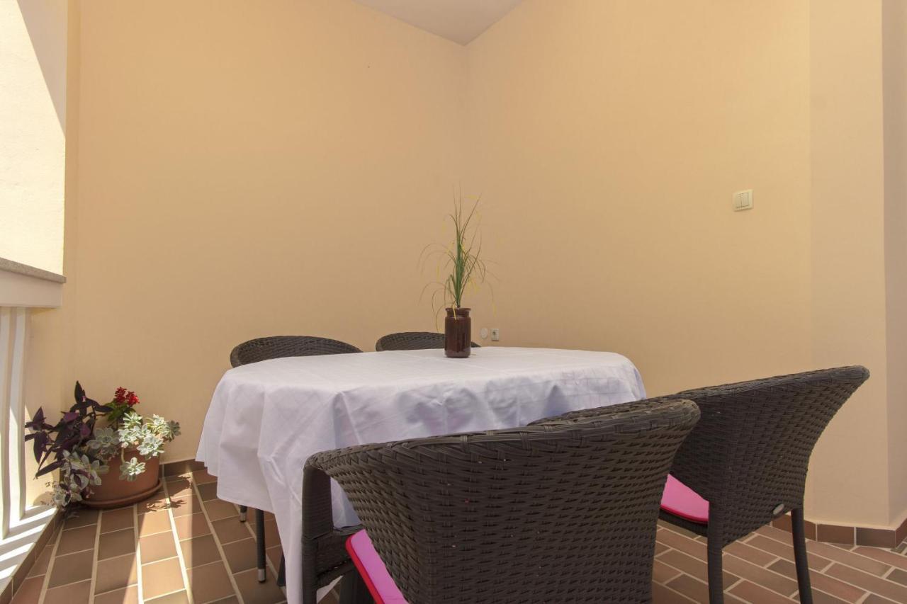 Apartments Konta City Center Vodice Zewnętrze zdjęcie